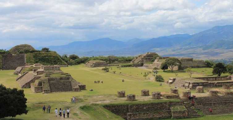 Descubre la majestuosidad del Centro Ceremonial de los Zapotecas: Un