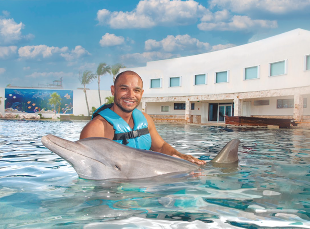 NADO CON DELFINES